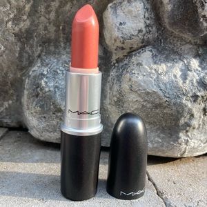 MAC Cosmetics Lipstick MOCHA
